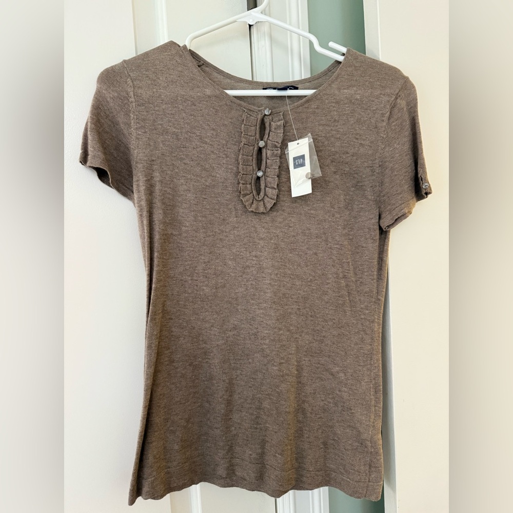 BRAND NEW w/ TAGS-GAP Brown Short Sleeve Sweater Top